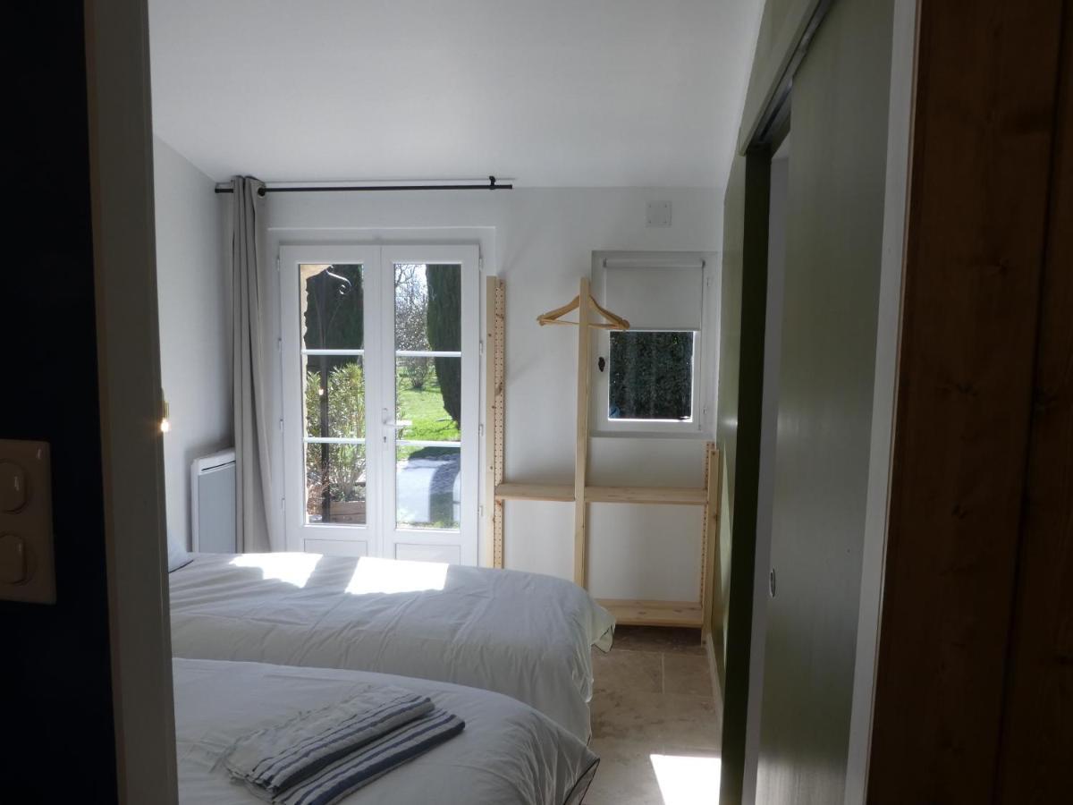Gite L'Auguste Maison D'Hotes Valensole Eksteriør billede